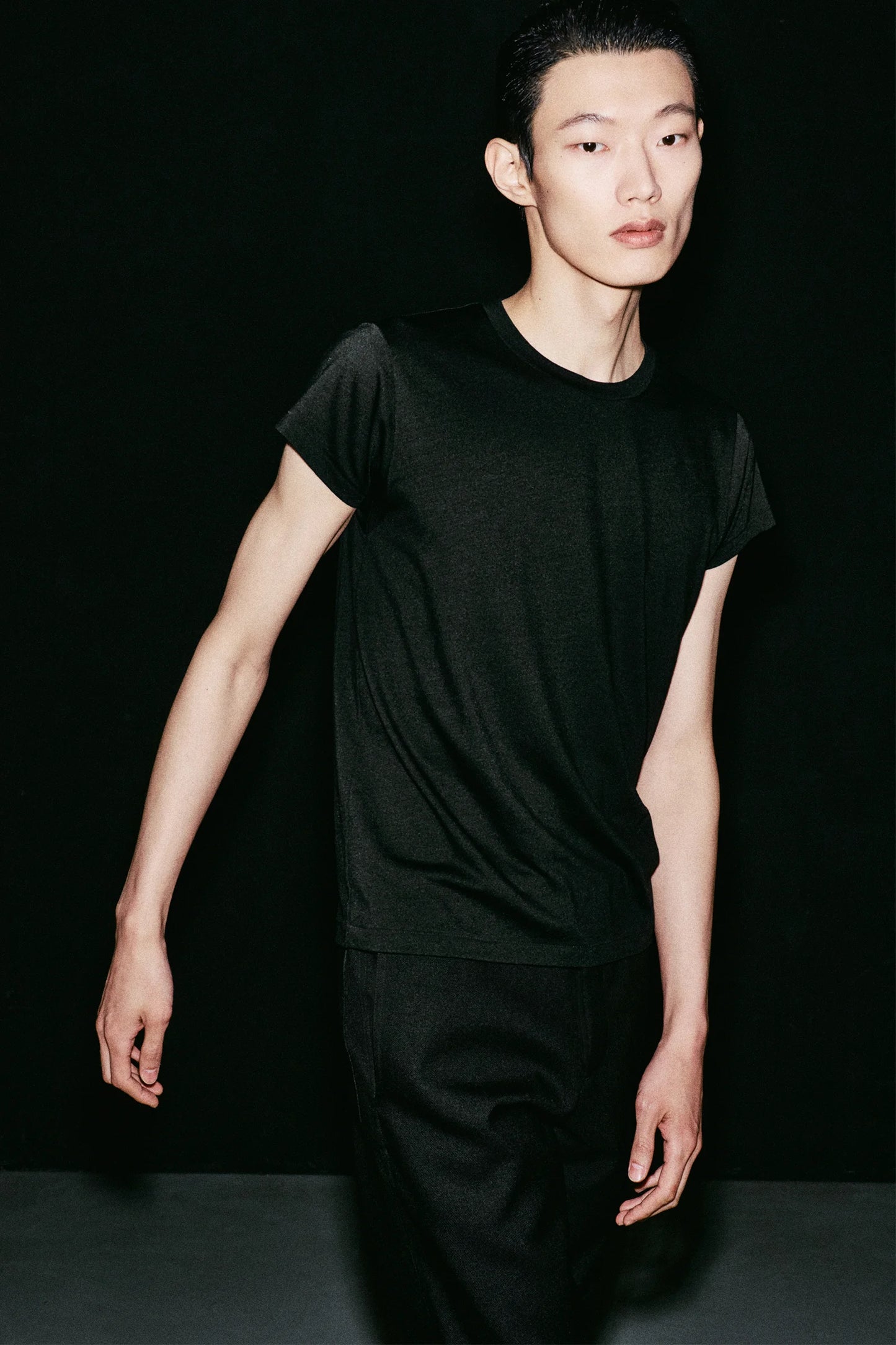 50CR–RELAXED MERINO WOOL T-SHIRT IN BLACK
