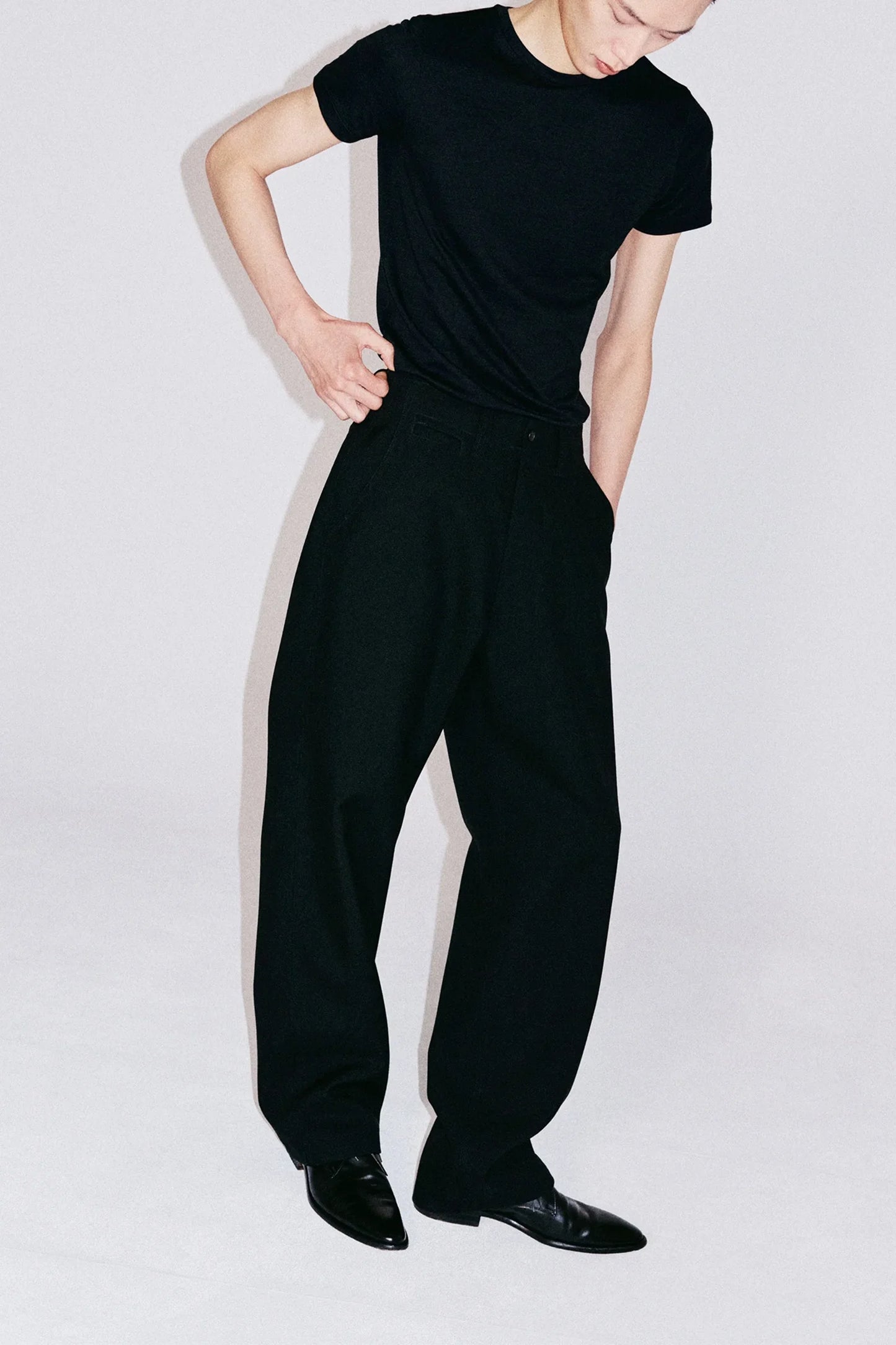 30CR–SHARP FITTED MODAL WOOL T-SHIRT IN BLACK